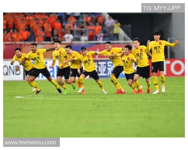 哥伦布机员与法兰克福的激烈对决揭示足球战术新趋势 哥伦布机员与法兰克福的激烈对决揭示足球战术新趋势