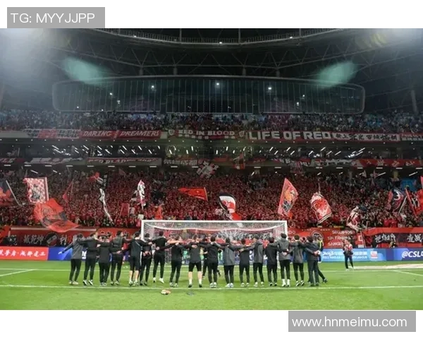 南京足球队以86分领跑总决赛积分榜展现强劲实力和夺冠希望