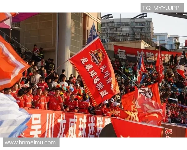 五华举办香港足球明星邀请赛球迷共庆足球盛事与明星对决