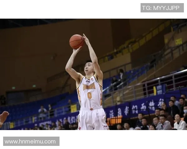 北京篮球队在杯赛中的强势表现与战术分析全面解读